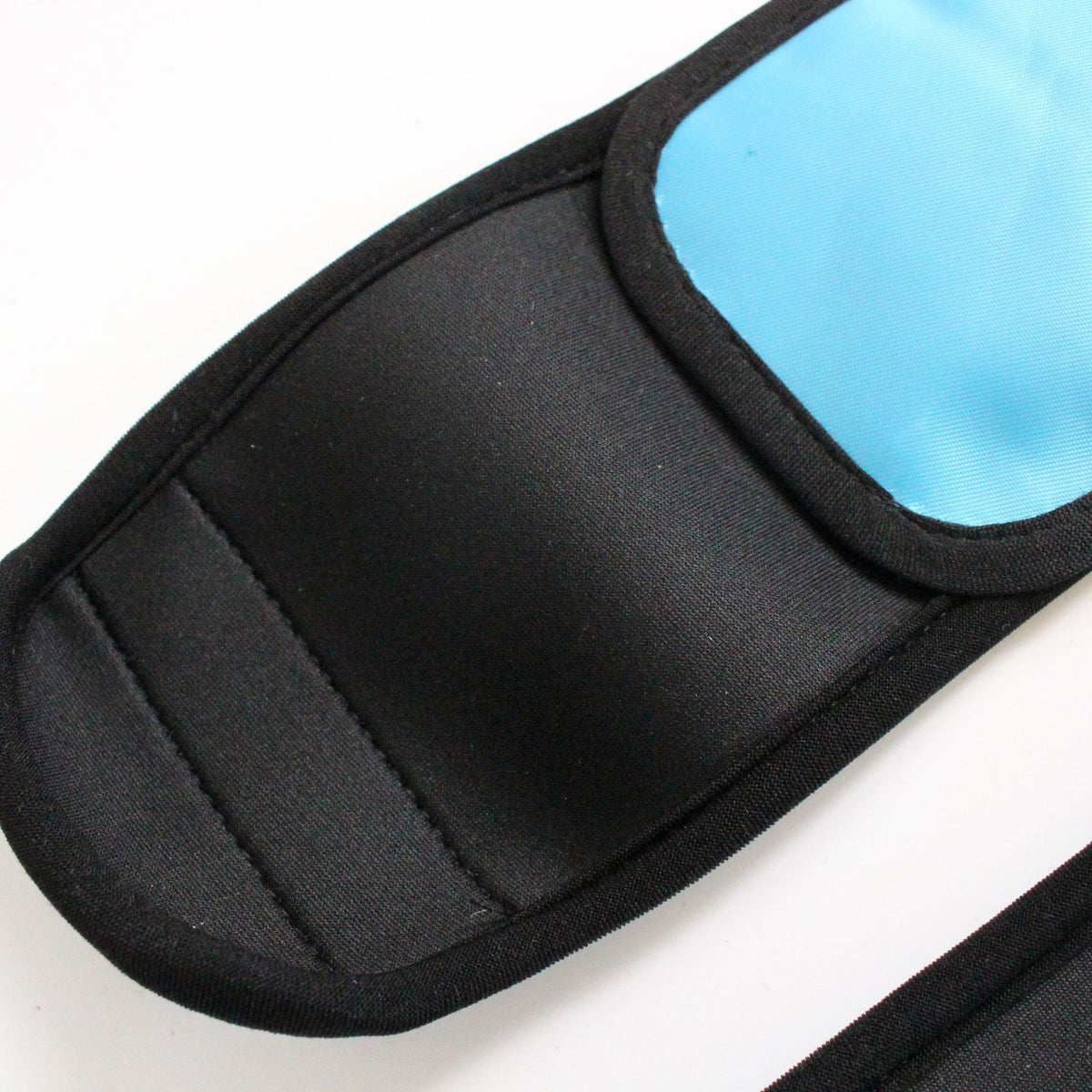 Cold Compress Sleeve for Foot Sprain Axl