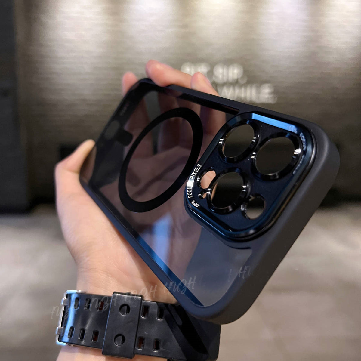 Hawkeye II Magnetic Transparent iPhone Case – Metal Lens