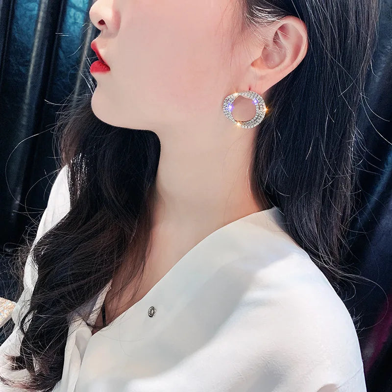 Huitan CZ Crystal Round Stud Earrings – Silver Micro Paved Women CZ Stud Earrings Axl