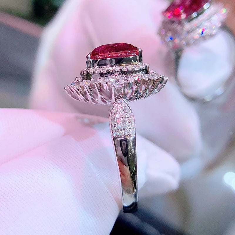 Huitan Women's Silver CZ Wedding Band Ring | Cubic Zirconia CZ Fashion Ring Axl