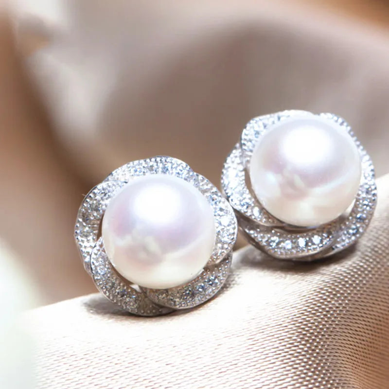 Huitan Pearl & CZ Flower Stud Earrings – Women's Elegant Jewelry Pearl Stud Earrings Axl Silver Plated WHITE