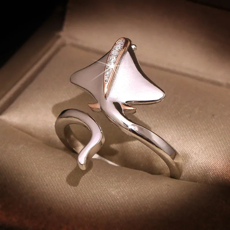 Huitan Fish Ring – Two-Tone CZ Adjustable Hip Hop Ring Fashion Ring Axl