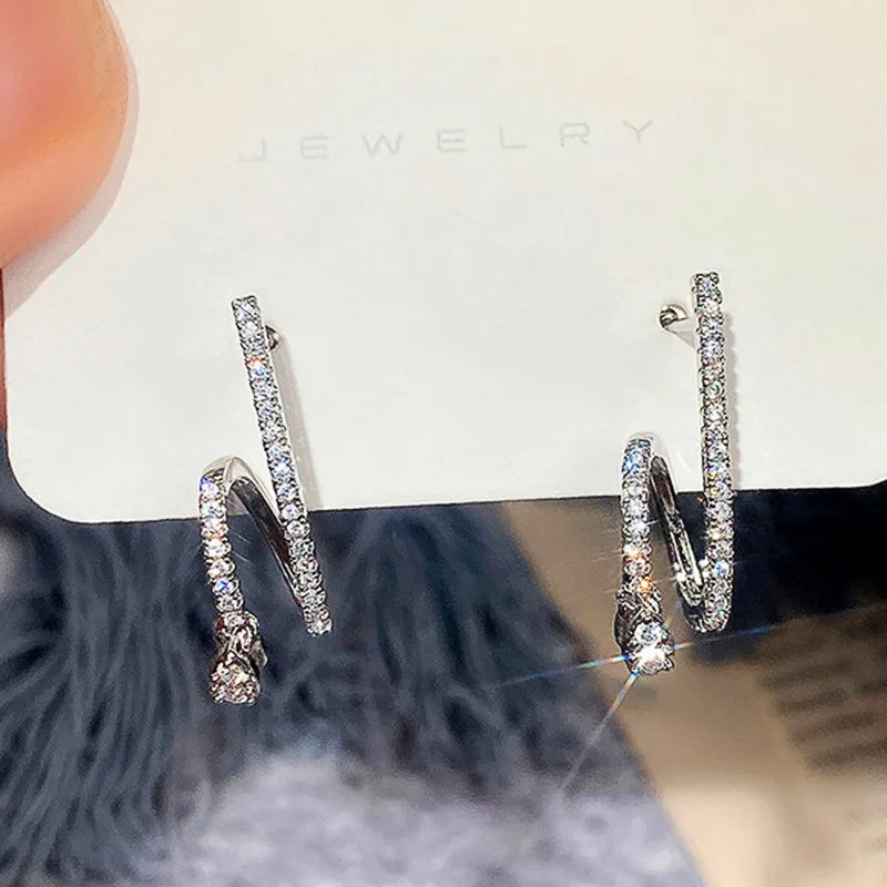 Huitan Bridal CZ Stud Earrings – Silver Cubic Zirconia Women CZ Stud Earrings Axl