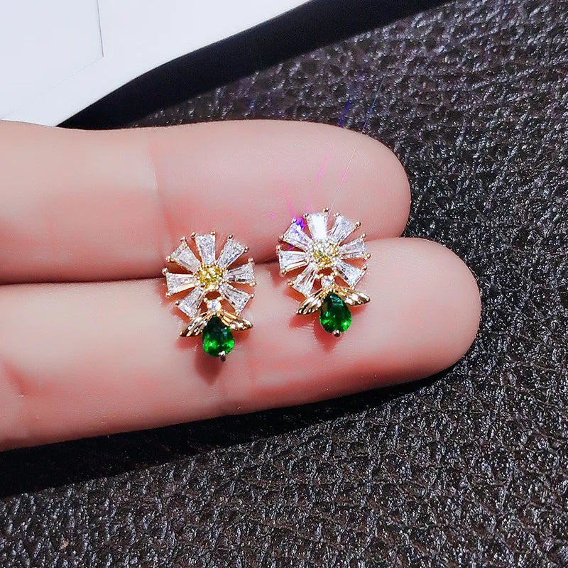 Huitan Gold Flower & Bee Stud Earrings – Green CZ Women's Jewelry Stud Earrings Axl