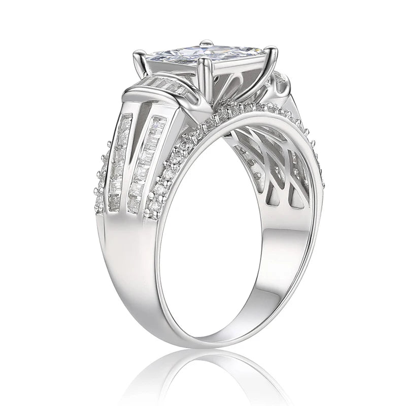 Huitan Princess Cut Cubic Zirconia Ring – Women's Wedding Band CZ Fashion Ring Axl