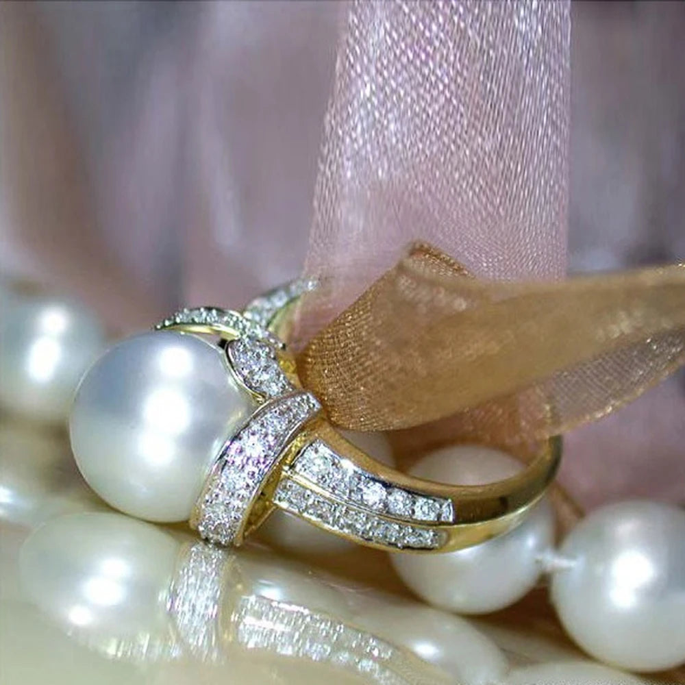 Huitan Big Imitation Pearl Ring – Women's Statement Jewelry Statement Ring Axl