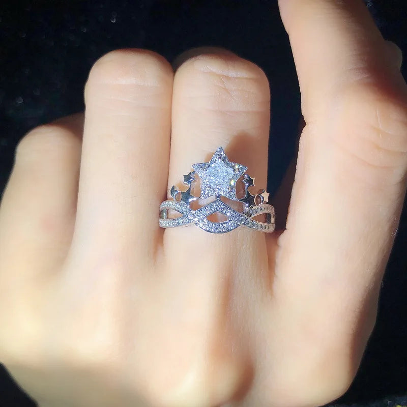 Huitan Star Ring Women – Silver-Plated CZ Crystal Fashion Ring Fashion Ring Axl