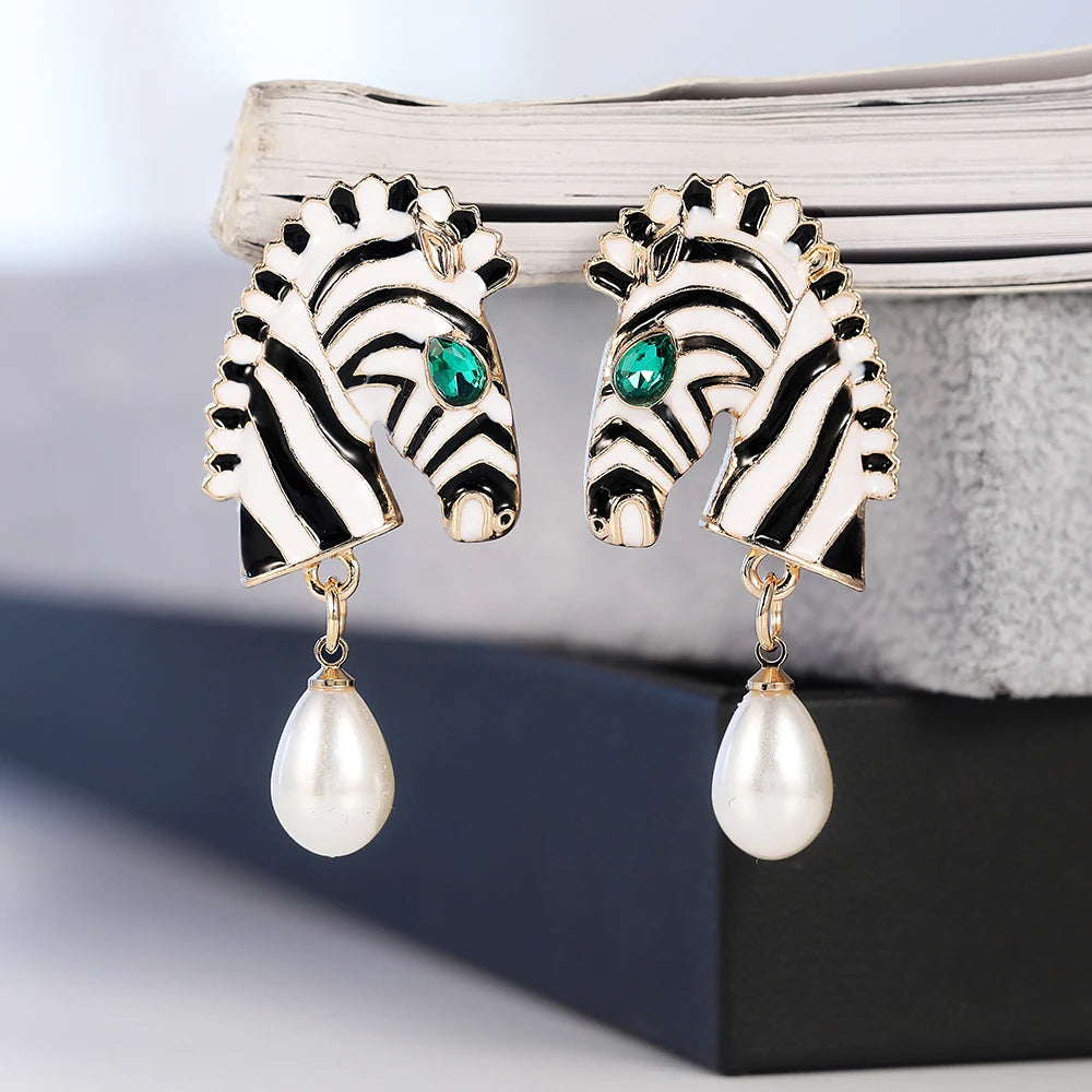 Huitan Animal Dangle Earrings – Imitation Pearl Drop Drop Dangle Earrings Axl Gold-color green