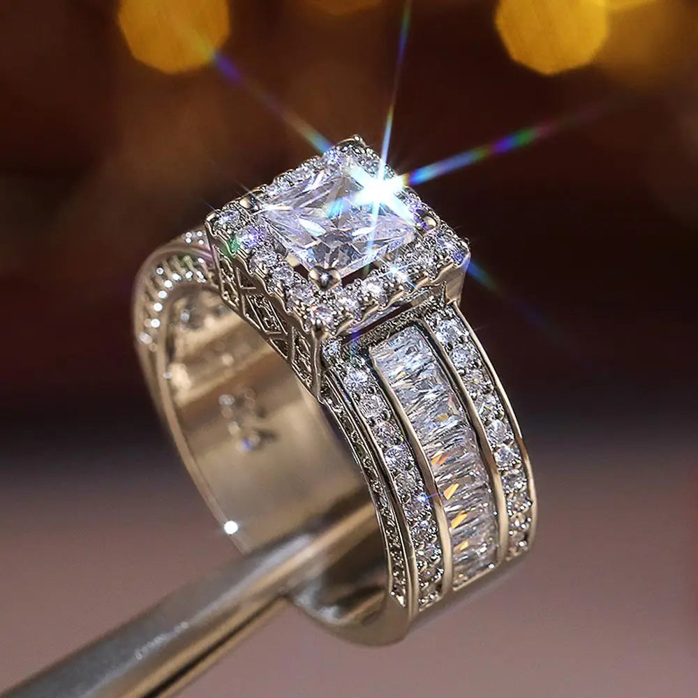 Huitan Princess Cut CZ Women's Ring | Square Zircon Band Fashion Ring Axl WHITE Silver Plated 7