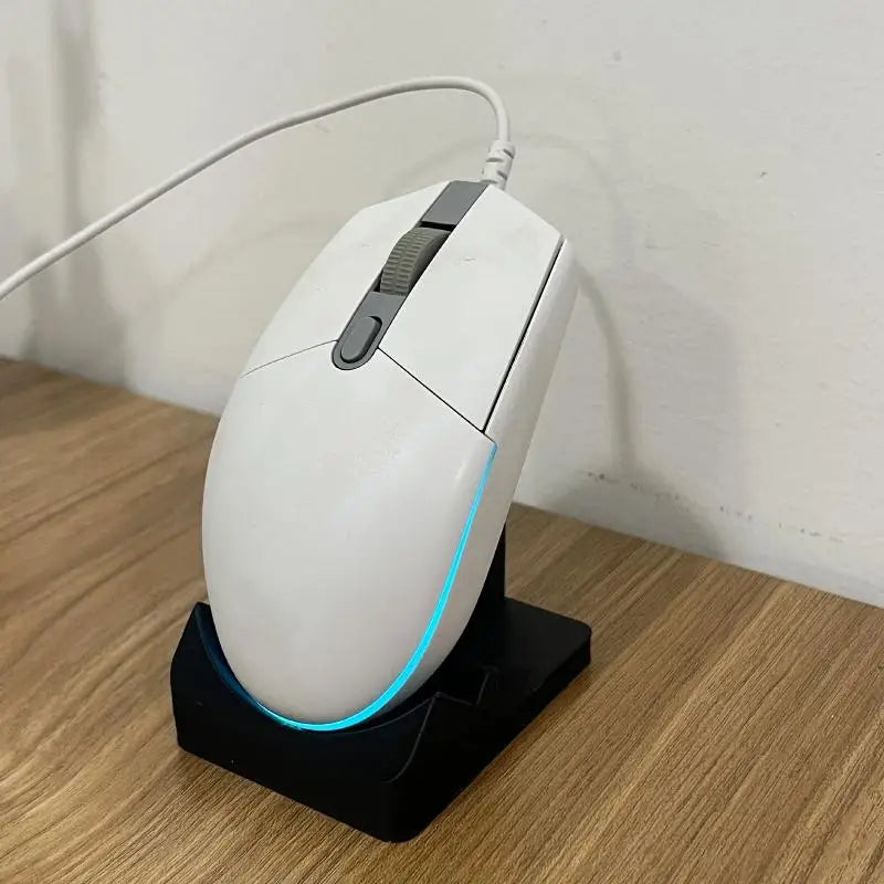 3D Printed Mouse Display Stand – Non-Slip Base & Receiver Slot Mouse Display Stand Axl