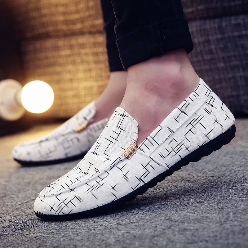 Men's Slip-On Loafers – Breathable Soft Moccasin Casual Shoes Men's Loafers Axl A10 white 39