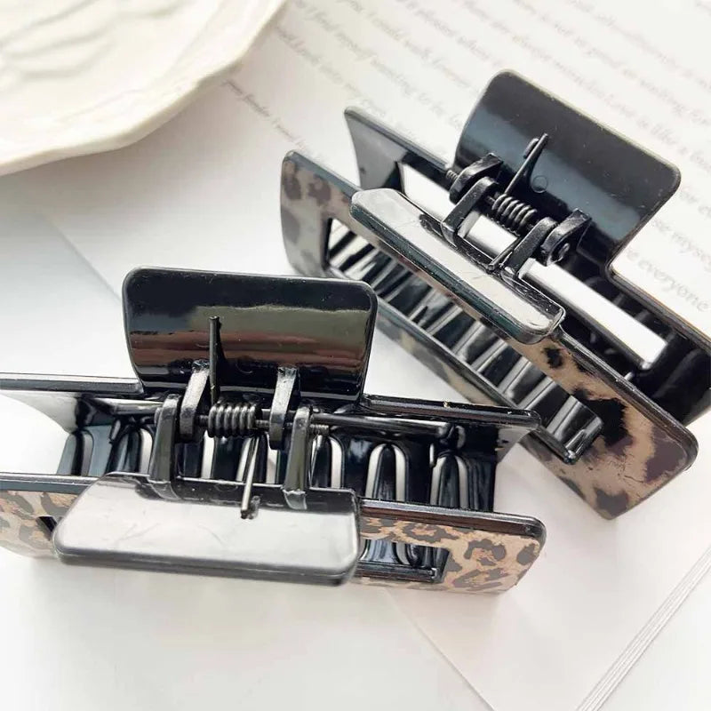 4-Pack Leopard Shark Hair Claw Clips – Thin & Thick Hair Hair Claw Clips Axl
