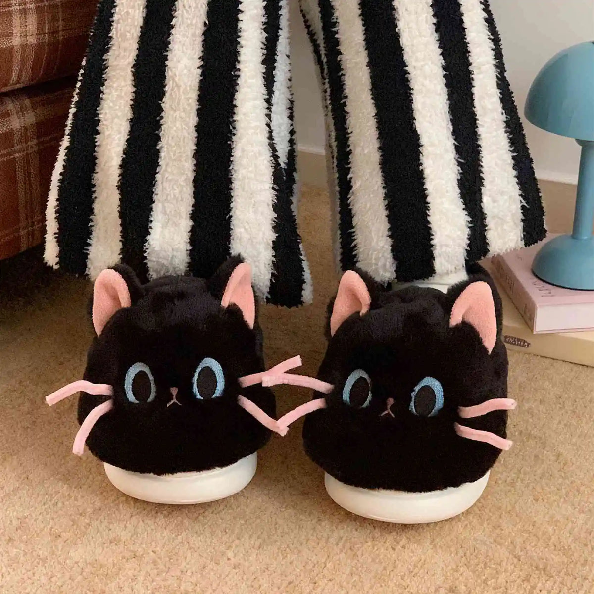 Women's Black Cat Fluffy Plush Slippers | Faux Fur Mules Plush House Slippers Axl Black 36-37