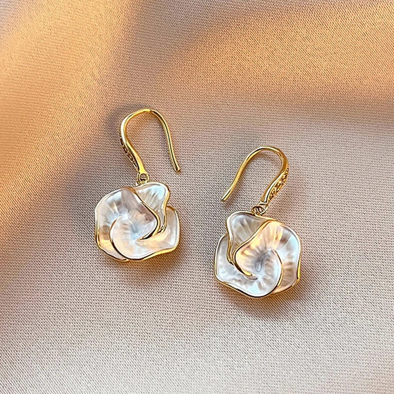 Huitan White Flower Enamel Dangle Earrings | Gold Drop Earrings Dangle Drop Earrings Axl