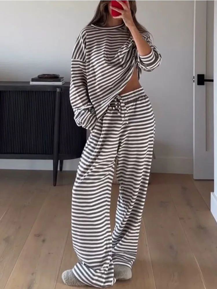 Women's Striped Pajama Set – Long Sleeve 2-Piece Loungewear Women's Pajama Set Axl