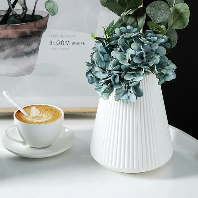 Nordic European Plastic Vase – Hydroponic Flower Pot Decor Decorative Vase Axl