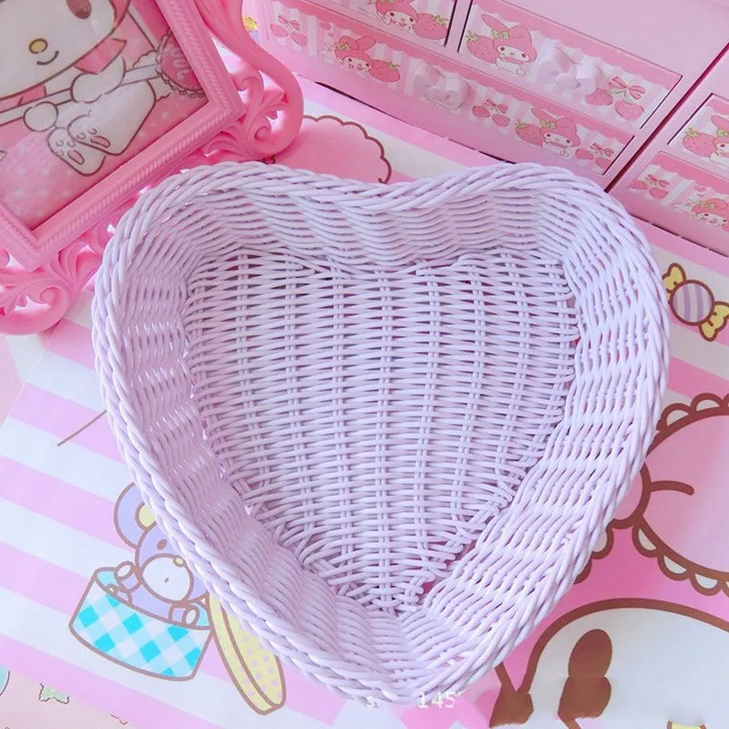 Heart-Shaped Wicker Storage Basket – Nordic Decor & Fruit Bowl Decorative Storage Basket Axl