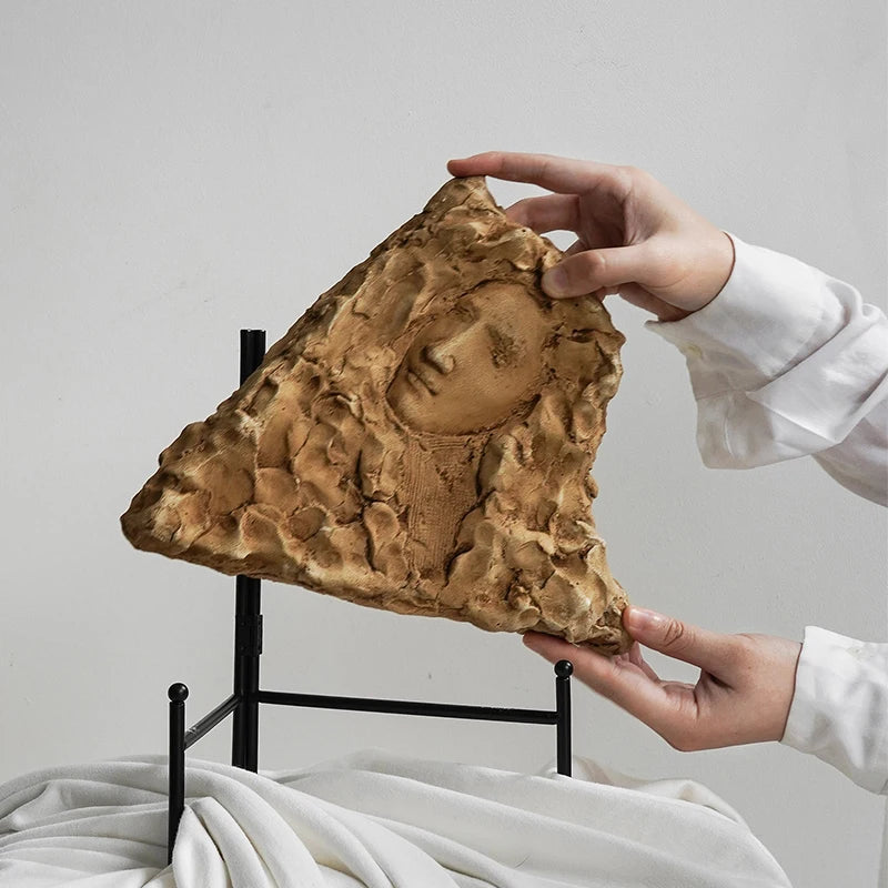 Retro Gypsum Wall Sculpture – Aesthetic Figurine Home Decor Wall Sculpture Figurine Axl