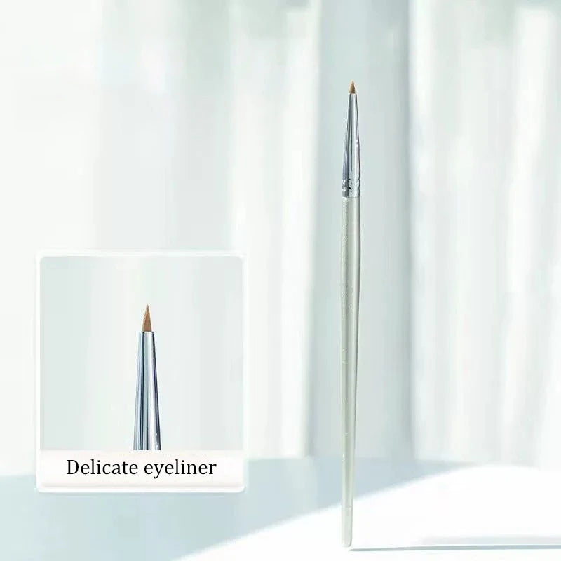 Angled Eyebrow & Eyeliner Brush Set – Precision Liner Brushes Makeup Brush Set Axl A14
