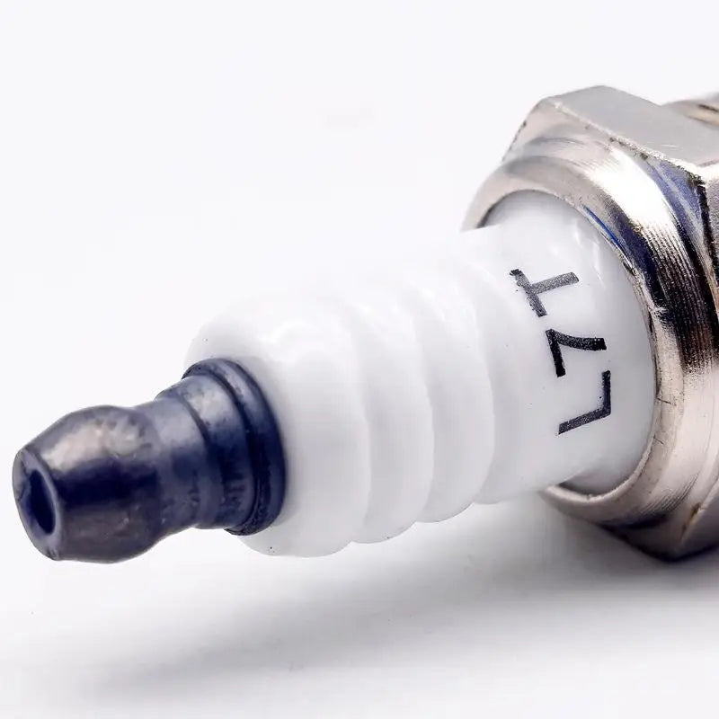 Spark Plug for Chainsaw & Brush Cutter – BM6A BPMR7A RCJ6Y Chainsaw Spark Plug Axl