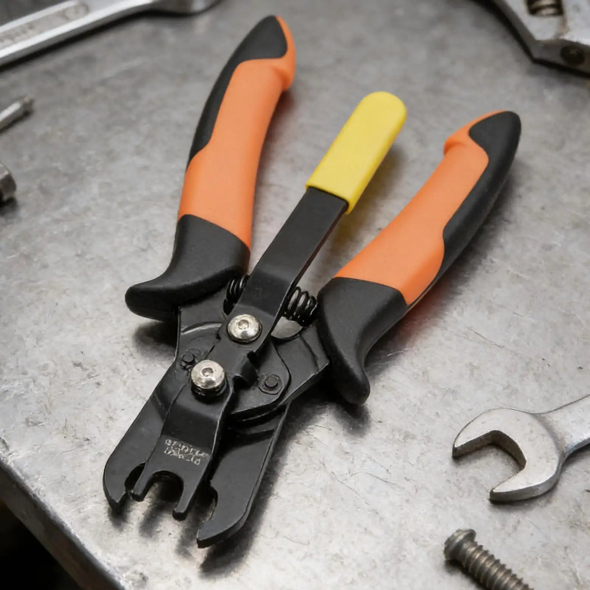 Air Line Disconnect Pliers | Carbon Steel Push-to-Connect Tool Air Line Pliers Axl