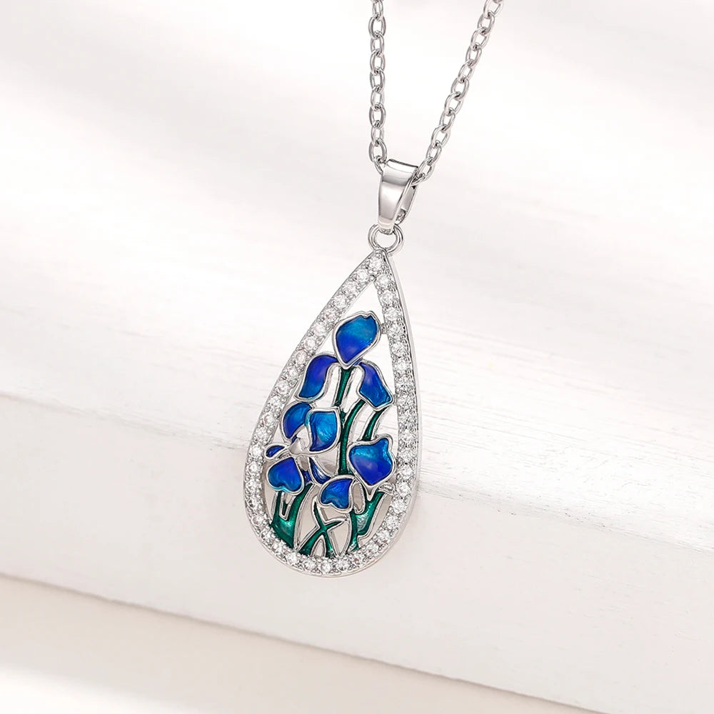 Huitan Blue Flower Enamel Pendant Necklace – Silver Chain Pendant Necklace Axl XL797 46cm