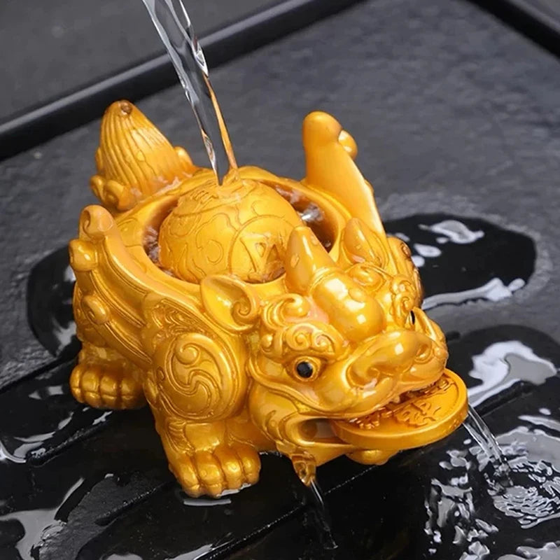 Pixiu Tea Pet Figurine – Water Spray & Color Changing Decor Tea Ceremony Figurine Axl