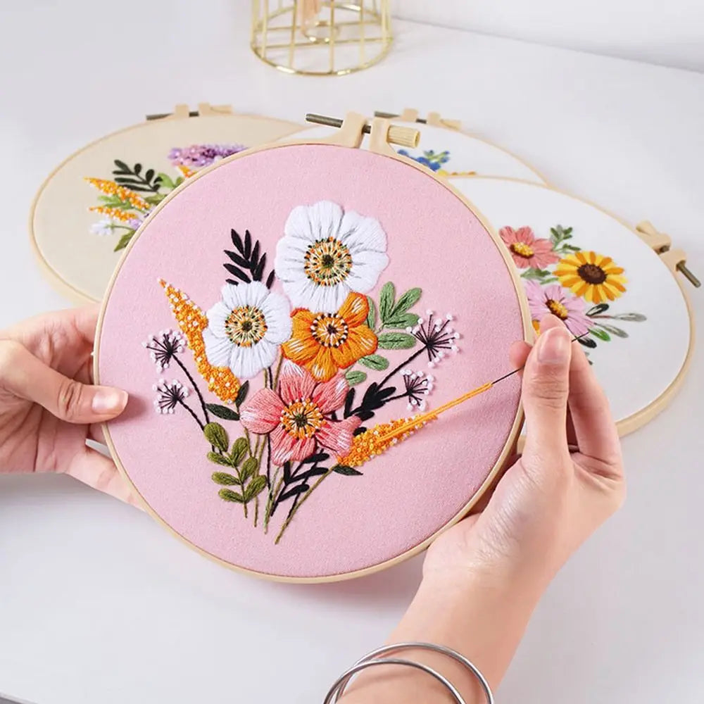 Flower Embroidery Starter Kit – Hoop, Needle & Thread Set Embroidery Craft Kit Axl
