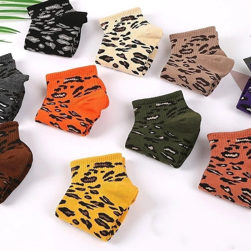 Leopard Print Crew Socks – Unisex Cotton Hip Hop Style Crew Socks Axl