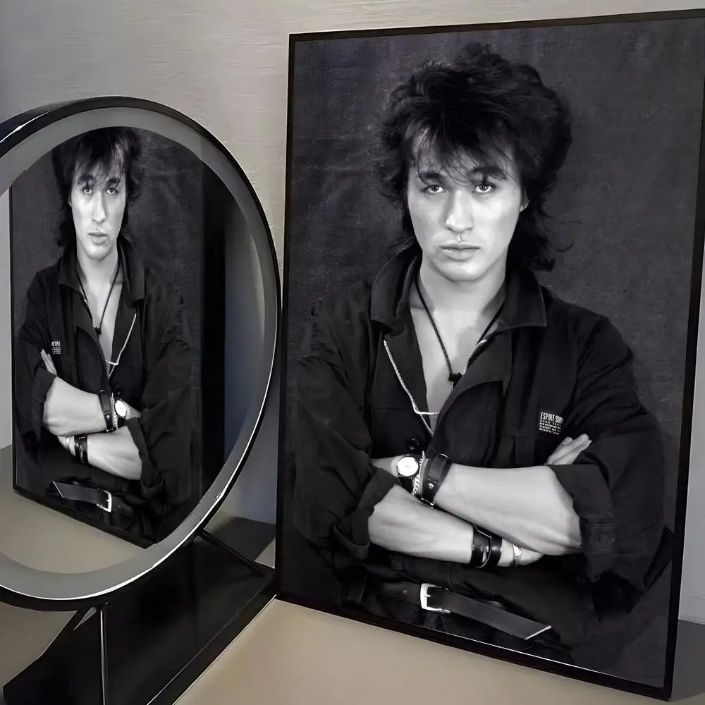 Viktor Tsoi Self-Adhesive Poster Sticker | Modern Wall Art Decor Wall Art Sticker Axl Black14 15X20cmNoframe