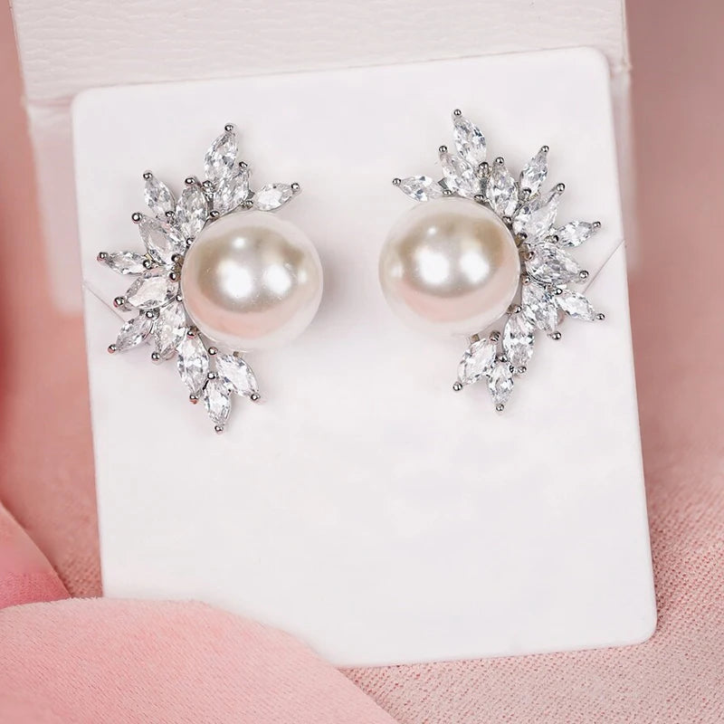 Huitan Pearl Stud Earrings – Elegant Women's Fashion Jewelry Pearl Stud Earrings Axl E2860