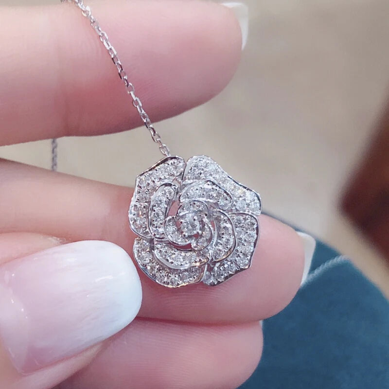 Huitan CZ Flower Pendant Necklace – O-Chain Clavicle Jewelry Pendant Necklace Axl