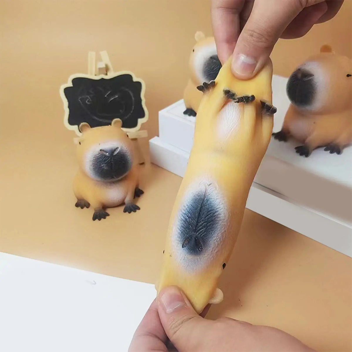 Capybara Squeeze Fidget Toy – Cute Sensory Toy for Adults Fidget Squeeze Toy Axl