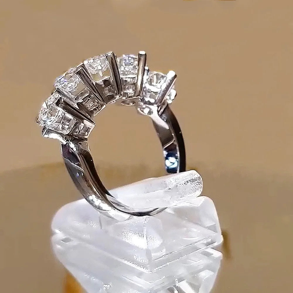 Huitan 5-Stone CZ Ring – Women's Geometric Statement Ring CZ Fashion Ring Axl