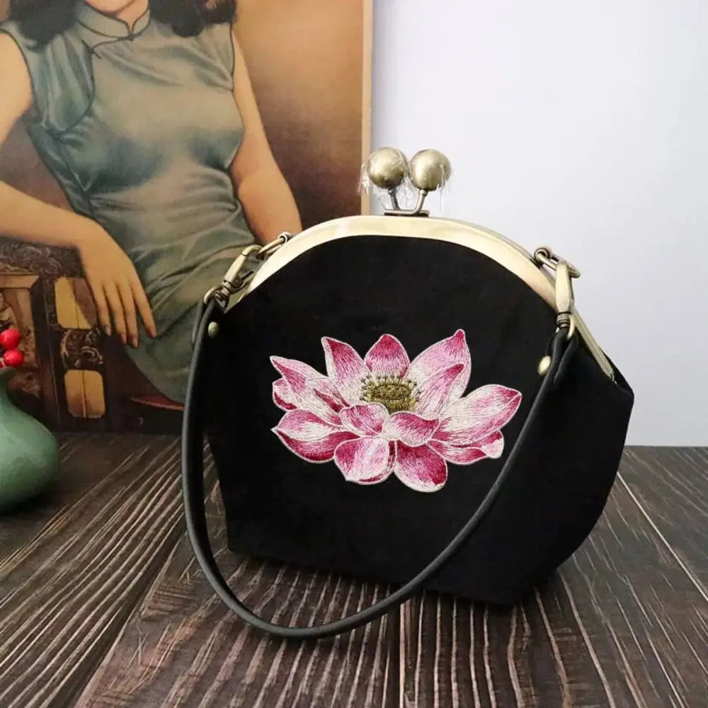 Lotus Flower Sew-On Embroidered Patch – DIY Fabric Appliqué Embroidered Sew-On Patch Axl