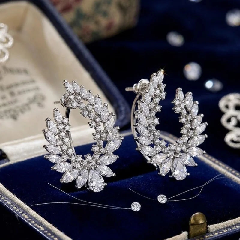 Huitan CZ Stud Earrings – Elegant Cubic Zirconia Wedding Jewelry CZ Stud Earrings Axl