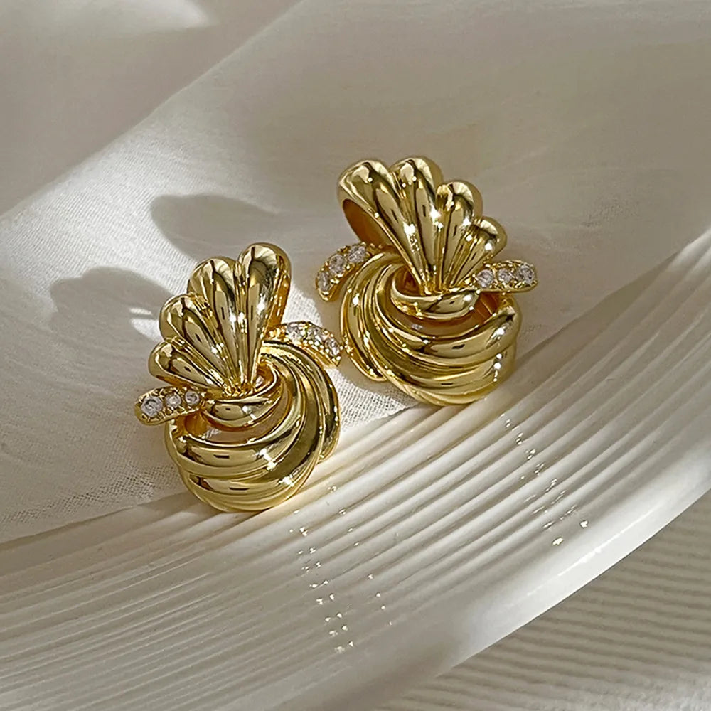 Huitan Vintage Gold Geometric Stud Earrings for Women Stud Earrings Axl