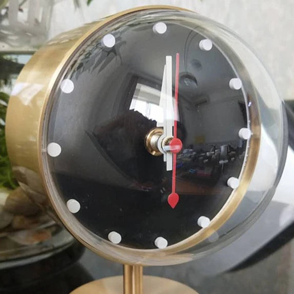 Retro Silent Desk Clock – Nordic Vintage Metal Tabletop Clock Desk Clock Axl