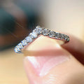 Huitan V-Design Cubic Zirconia Women's Wedding Ring Fashion Ring Axl Q689 10