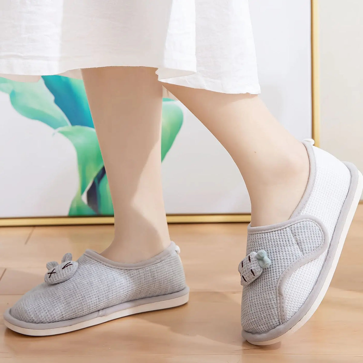 Women's Memory Foam Slippers – Adjustable Closed Toe House Shoes Women's Slippers Axl