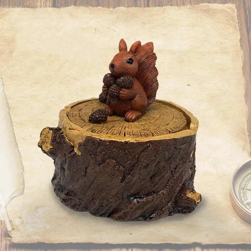 Resin Ashtray with Lid – Animal Statue Cigar Ash Holder Decor Decorative Ashtray Axl Squirrel