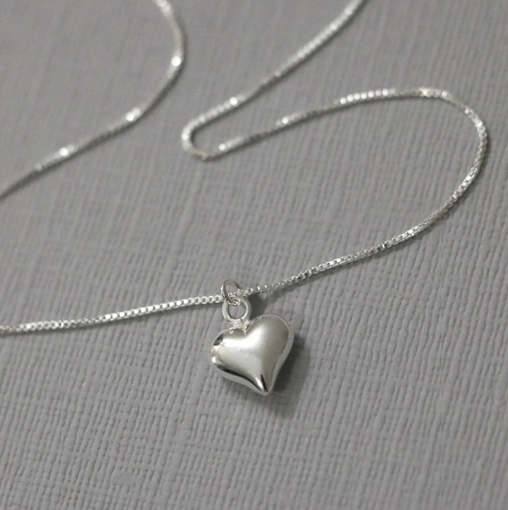 Huitan Silver Heart Pendant Necklace | Box Chain for Women Pendant Necklace Axl
