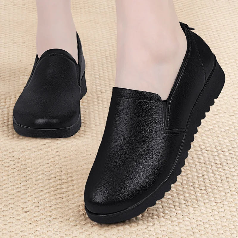 Women's Waterproof Oil-Proof Work Shoes – Non-Slip Chef Flats Women's Work Flats Axl Black A 40