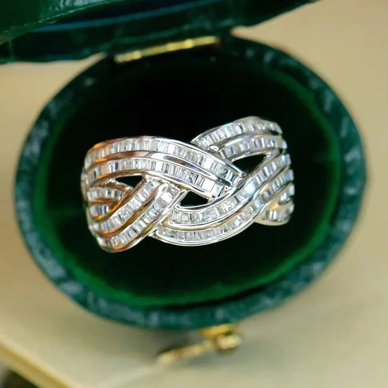Huitan Twist Cross Women's Ring – Crystal Cubic Zirconia Fashion Ring Axl