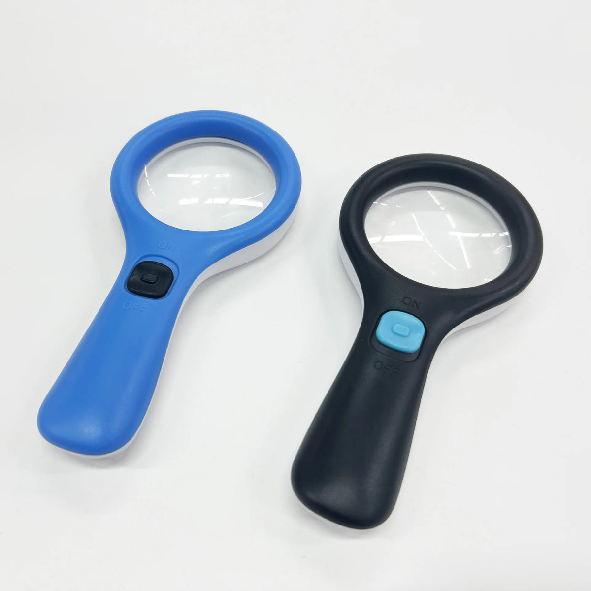 Handheld Magnifying Glass with 3 LED Lights – High Magnification LED Handheld Magnifier Axl