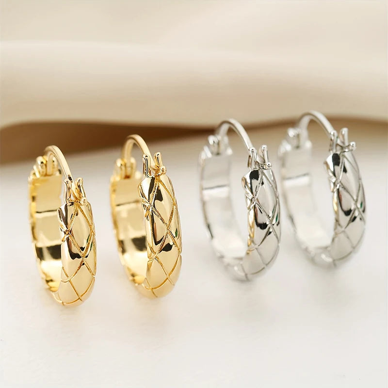 Huitan Glossy Grid Hoop Earrings – Geometric Fashion Jewelry Hoop Earrings Axl