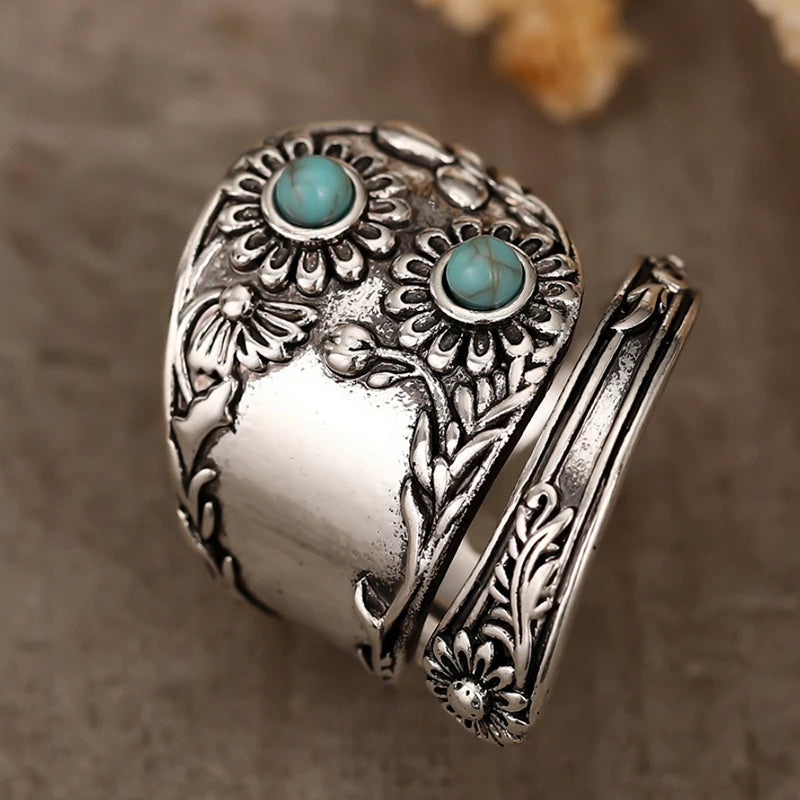 Huitan Vintage Flower Ring – Imitation Turquoise | Sizes 5–14 Fashion Ring Axl