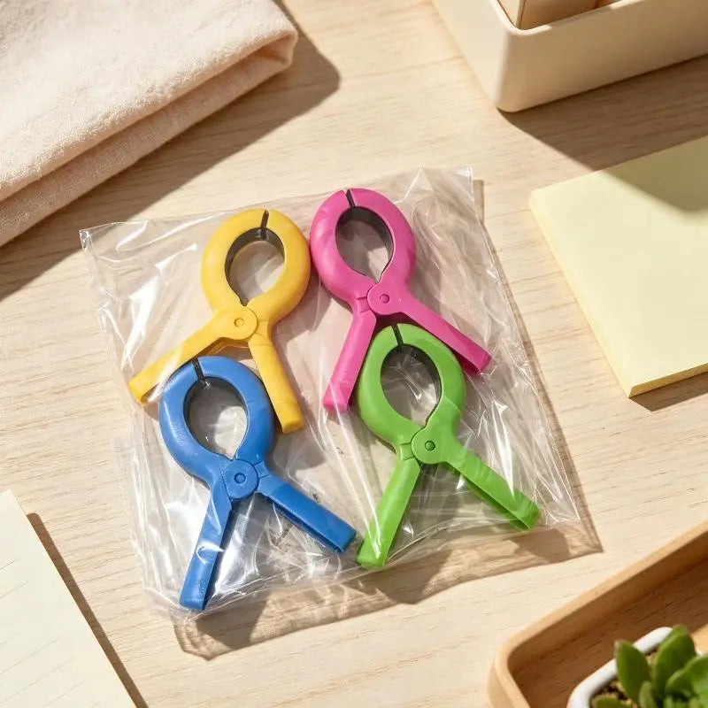 Beach Towel Clips – Wind-Resistant Non-Slip Laundry Pegs 4/8 Pack Laundry Clips Axl A4 4pcs