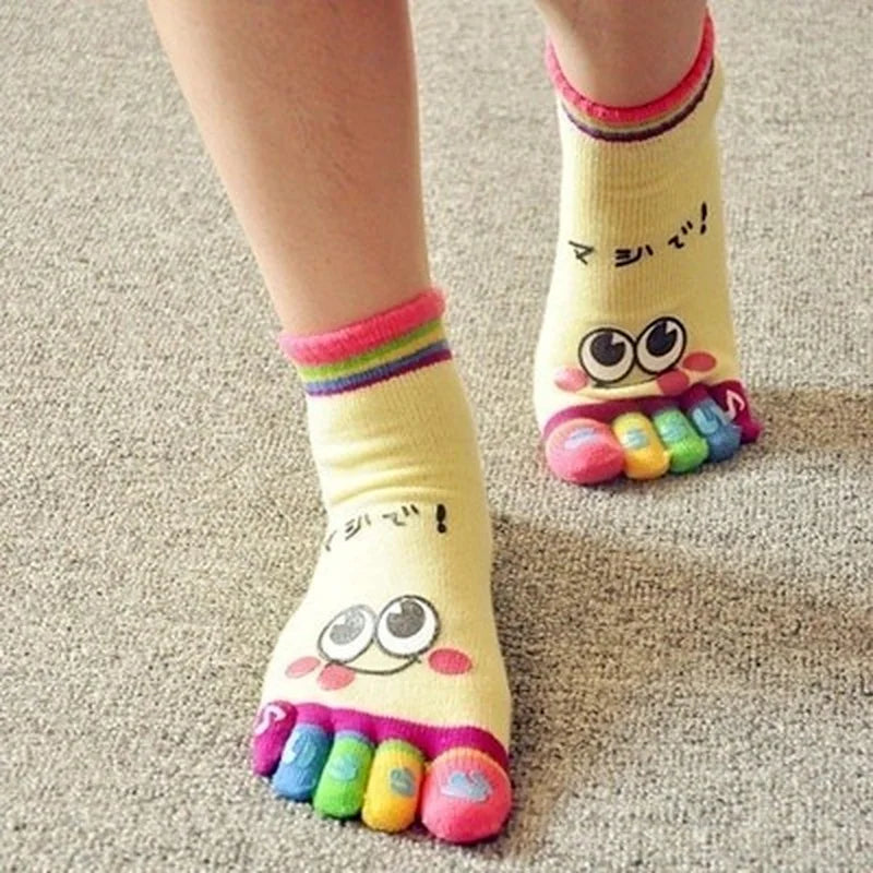 Women's Smiley Bear Toe Socks – Cute Funny Cotton Crew Socks Novelty Toe Socks Axl