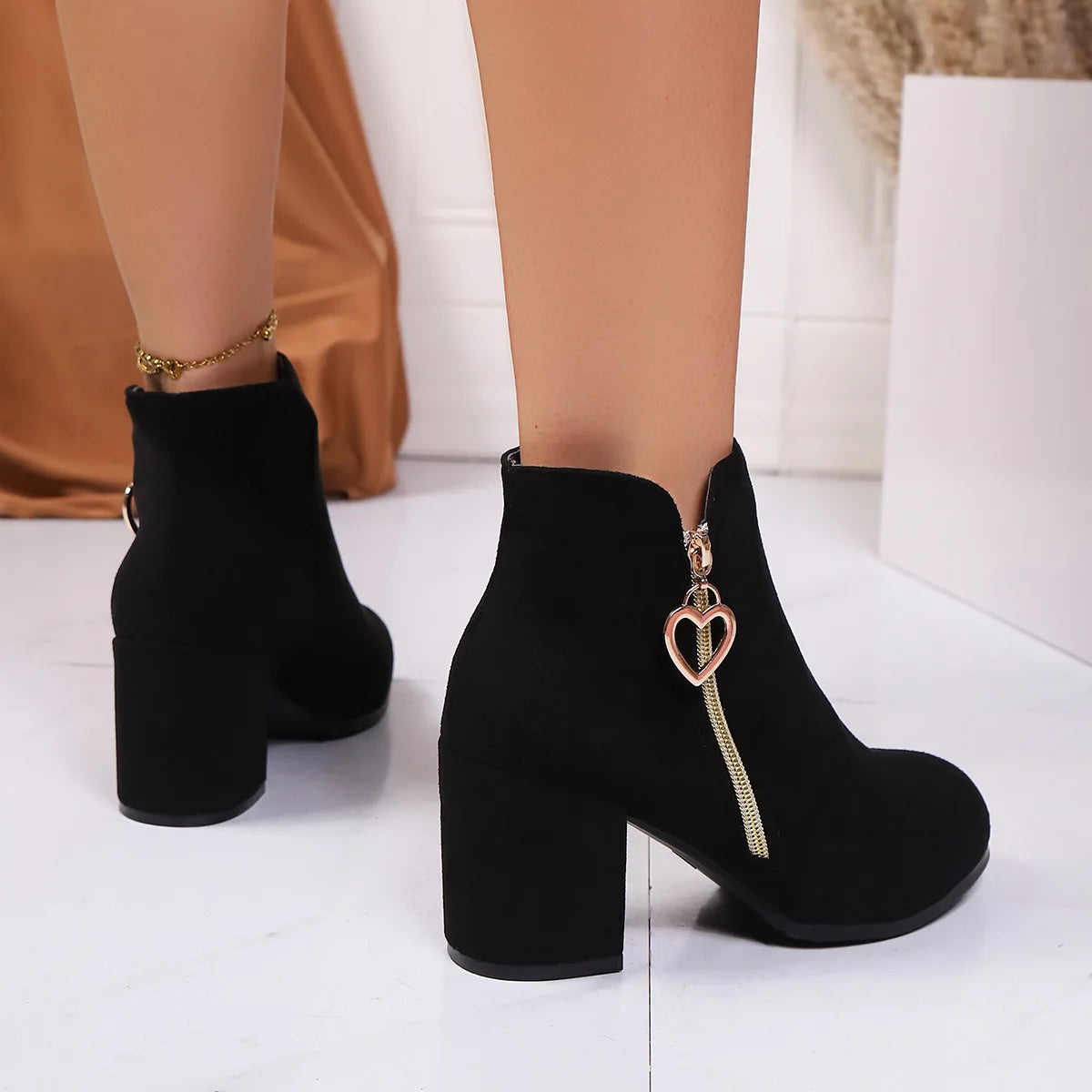 Women's Retro Block Heel Ankle Boots – Suede Zip Style Ankle Boots Axl